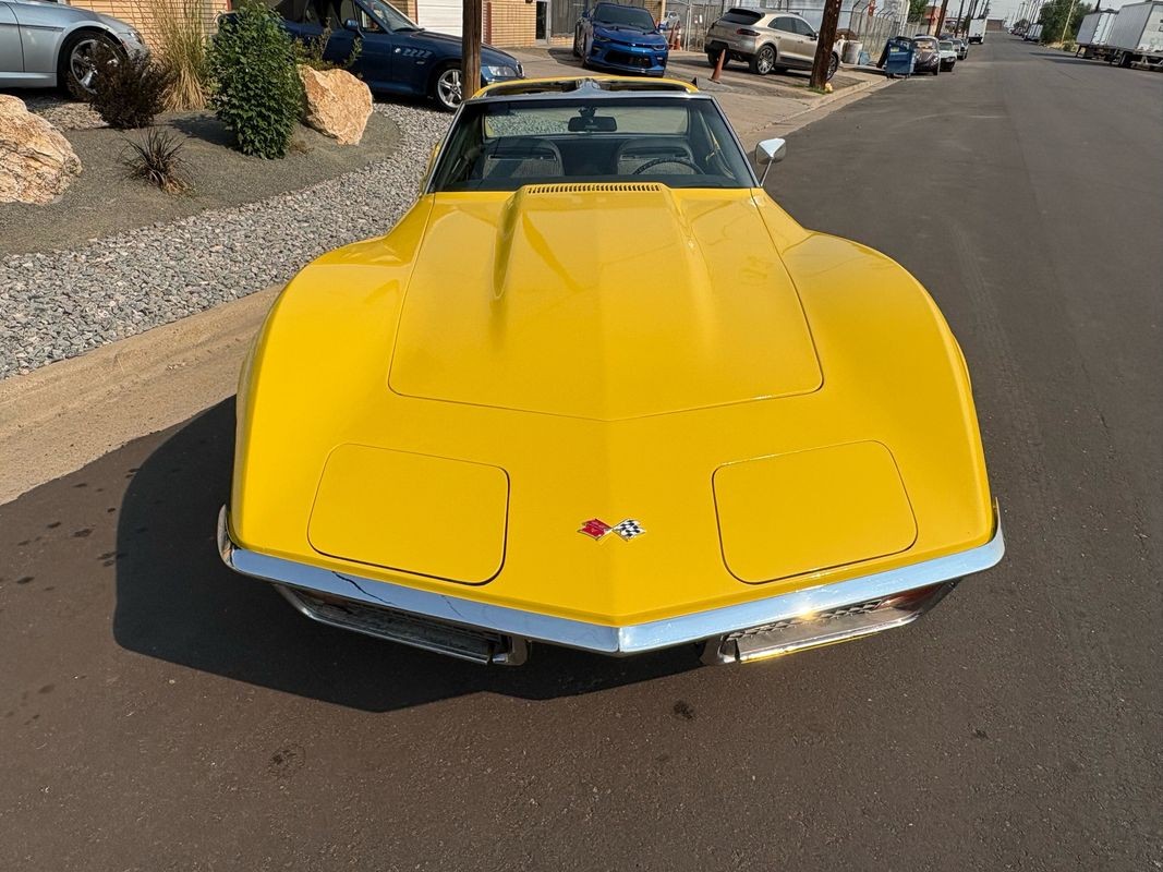 Chevrolet-Corvette-1970-6
