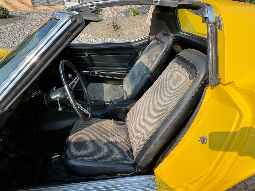 Chevrolet-Corvette-1970-7