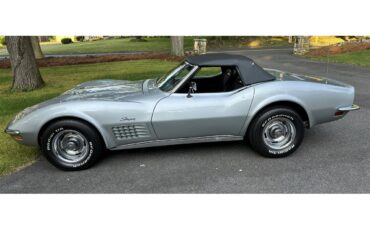 Chevrolet-Corvette-1970-Cortez-Silver-Black-2