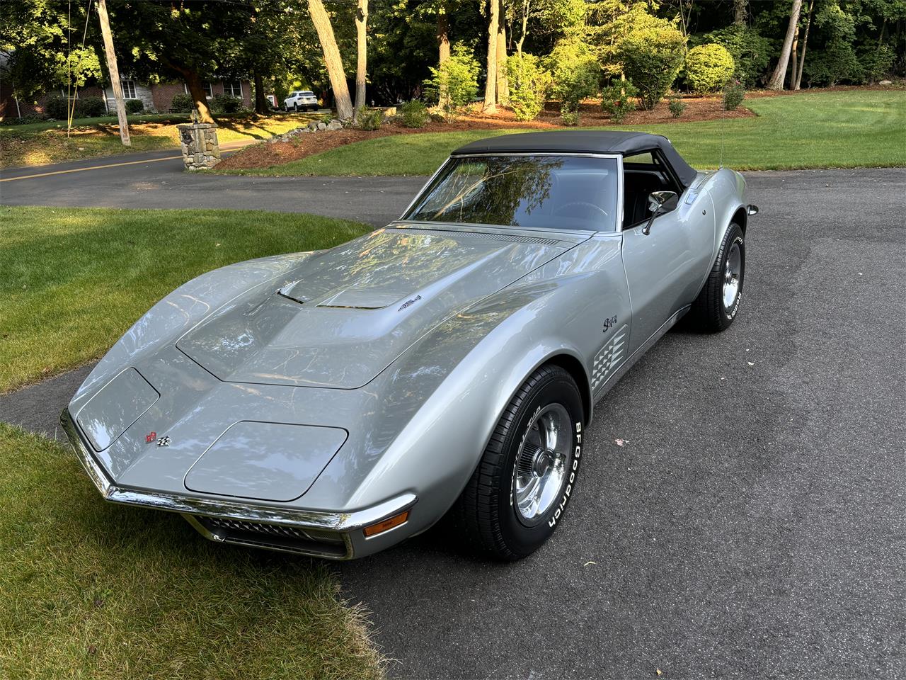 Chevrolet-Corvette-1970-Cortez-Silver-Black-3
