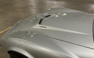 Chevrolet-Corvette-1970-Cortez-Silver-Black-4