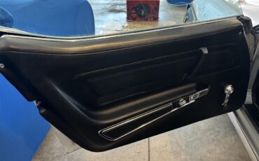 Chevrolet-Corvette-1970-Cortez-Silver-Black-6