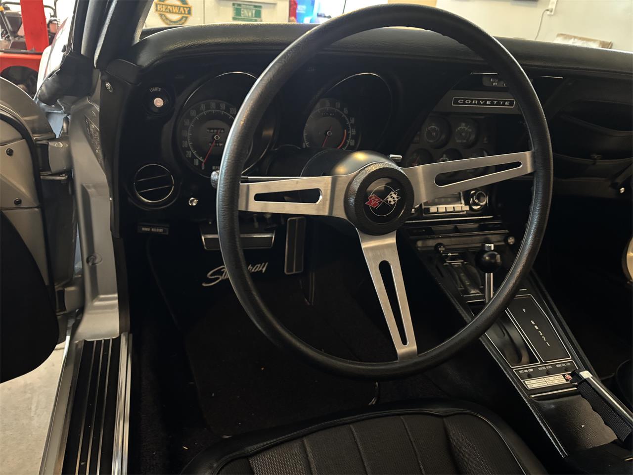 Chevrolet-Corvette-1970-Cortez-Silver-Black-7