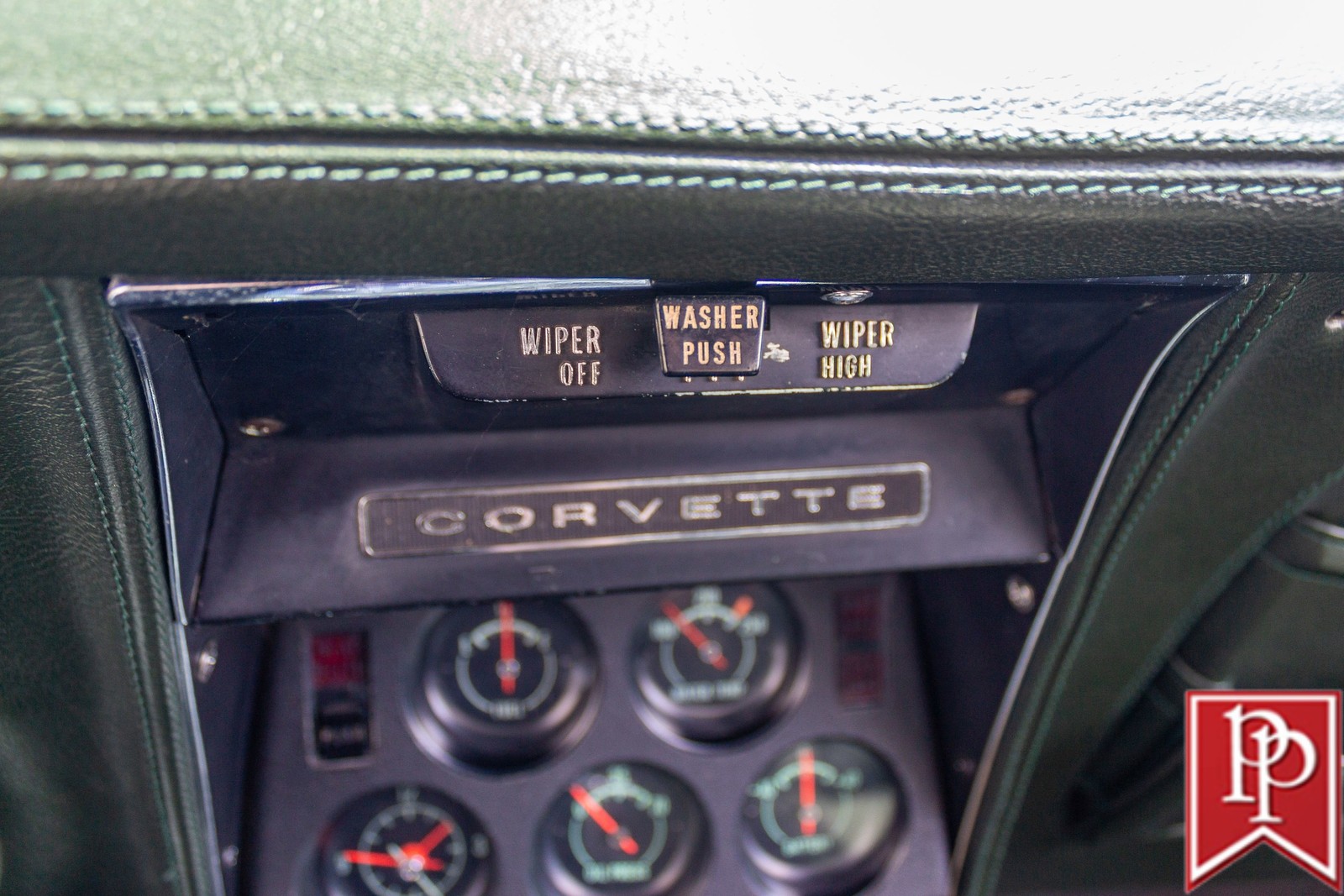 Chevrolet-Corvette-1970-Roadster-20