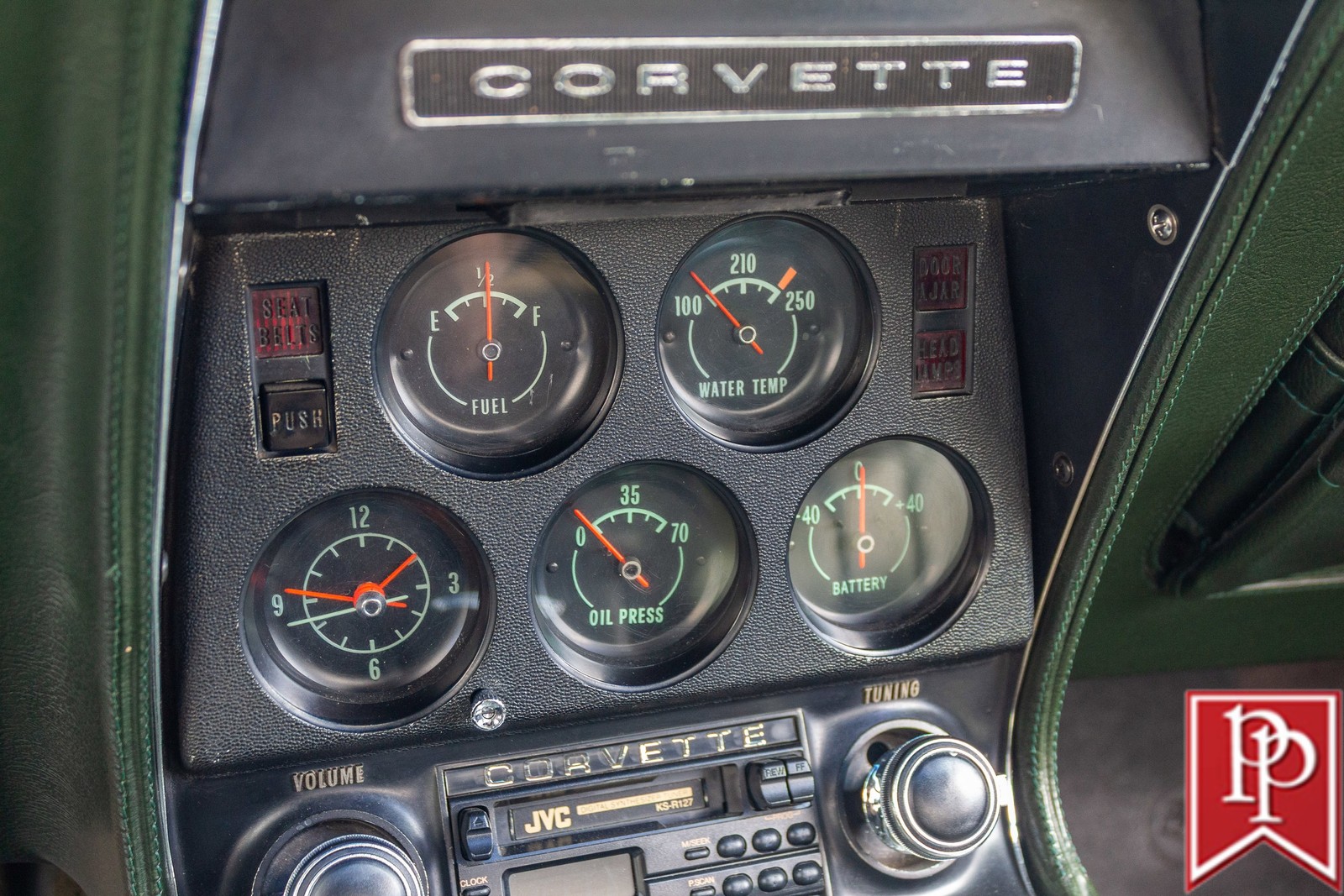 Chevrolet-Corvette-1970-Roadster-21