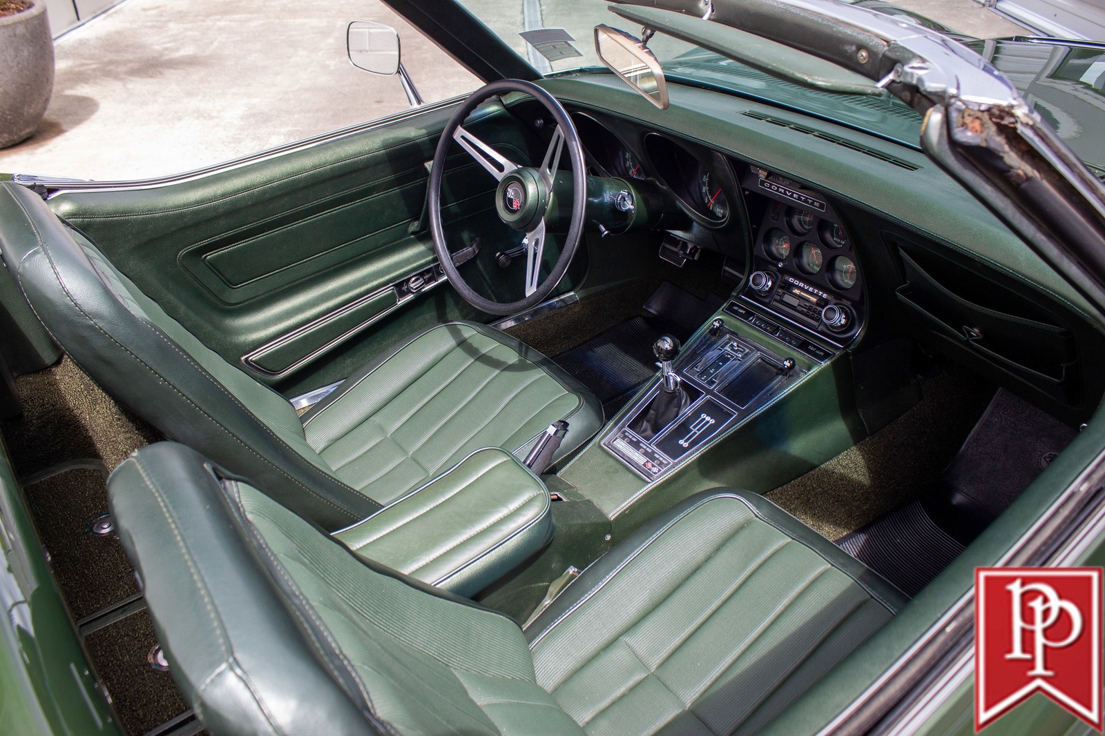 Chevrolet-Corvette-1970-Roadster-5