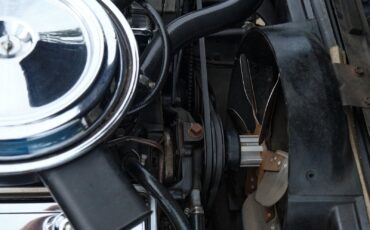 Chevrolet-Corvette-1971-2-Door-13