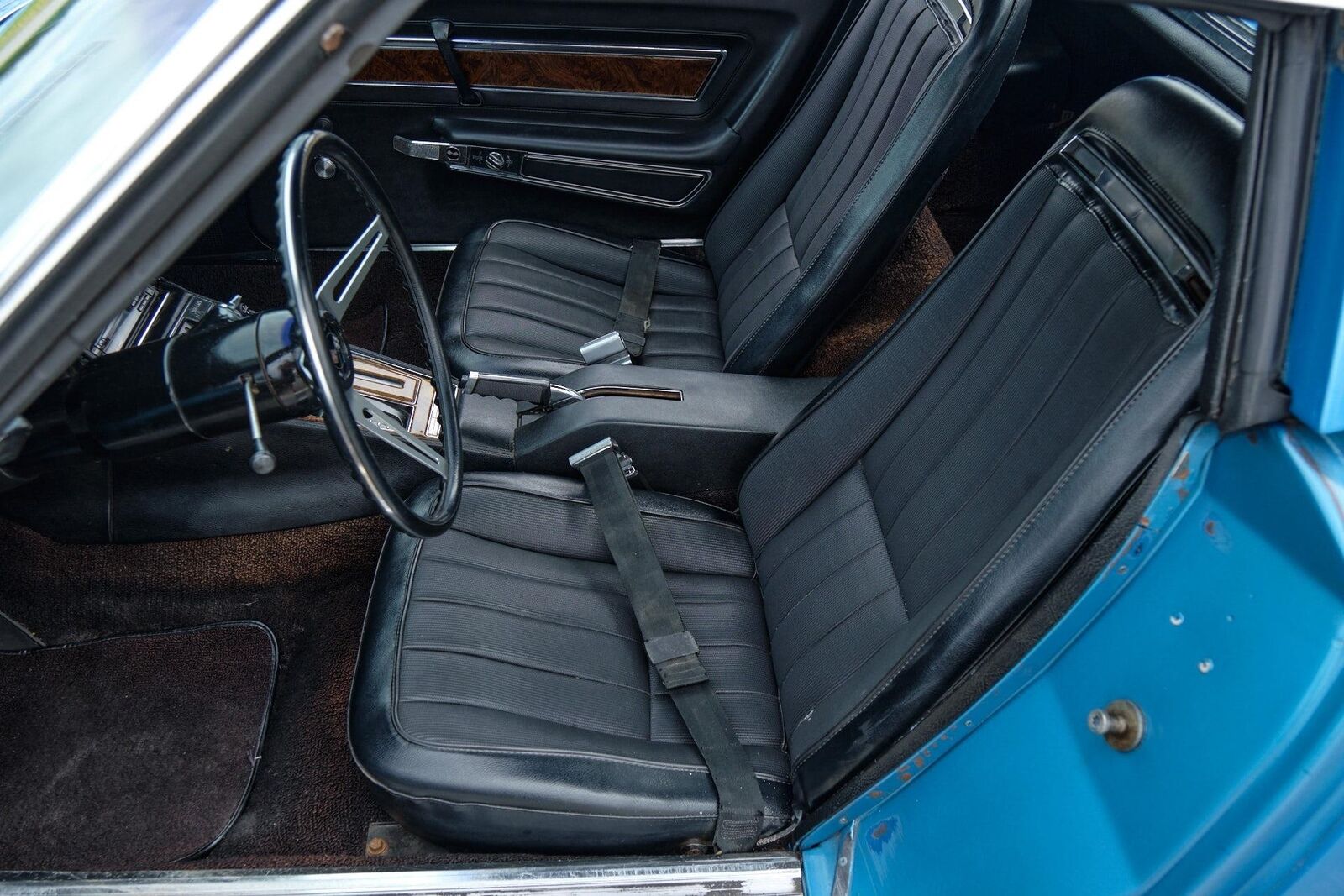 Chevrolet-Corvette-1971-2-Door-14