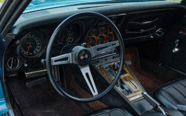 Chevrolet-Corvette-1971-2-Door-15