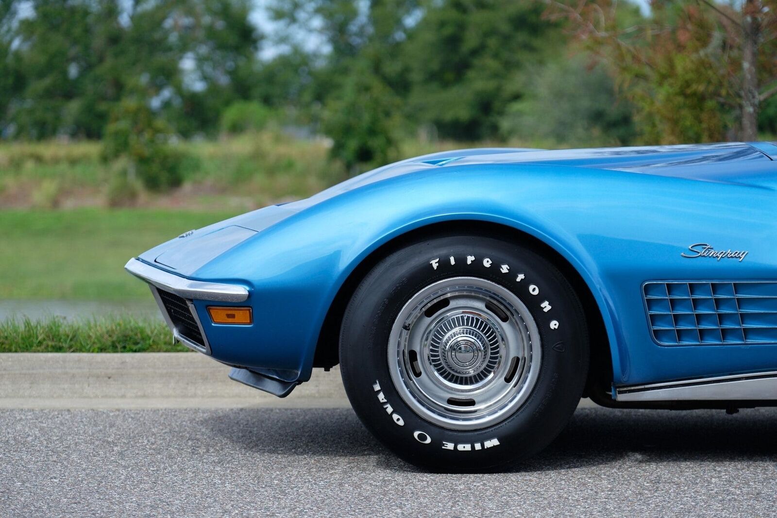 Chevrolet-Corvette-1971-2-Door-27