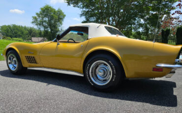 Chevrolet-Corvette-1971-Convertible-2