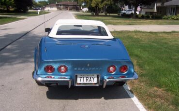 Chevrolet-Corvette-1971-MULSANNE-BLUE-BLACK-2