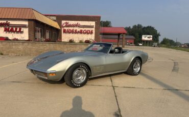 Chevrolet Corvette 1972 --