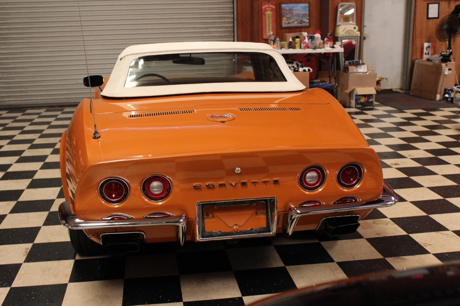 Chevrolet-Corvette-1972-Convertible-10