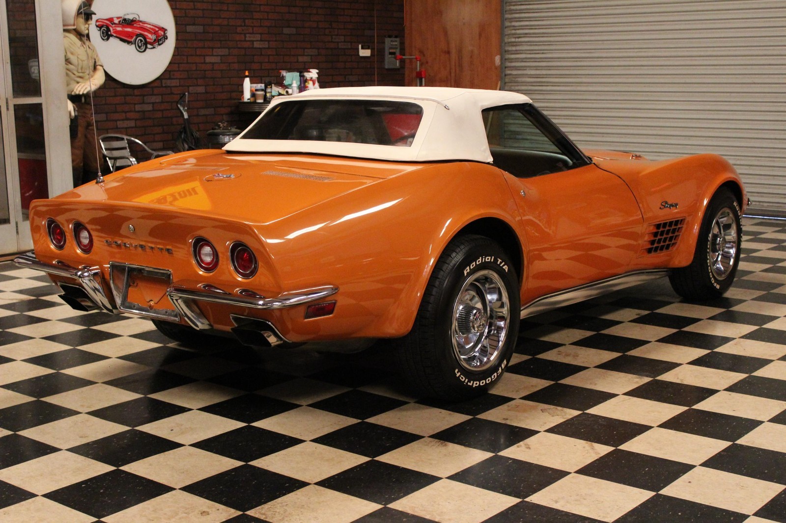 Chevrolet-Corvette-1972-Convertible-11