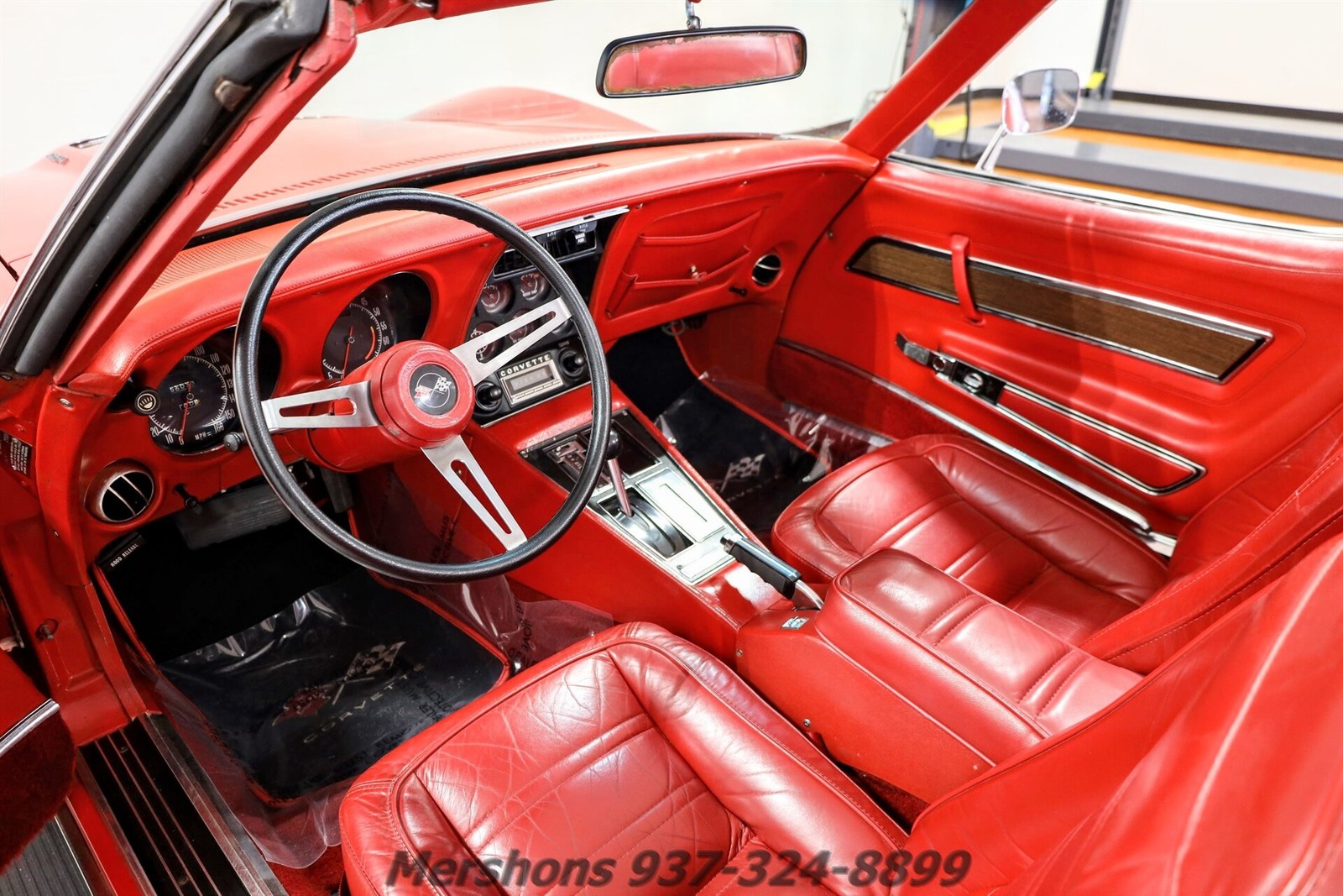 Chevrolet-Corvette-1972-Convertible-17