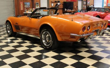 Chevrolet-Corvette-1972-Convertible-3