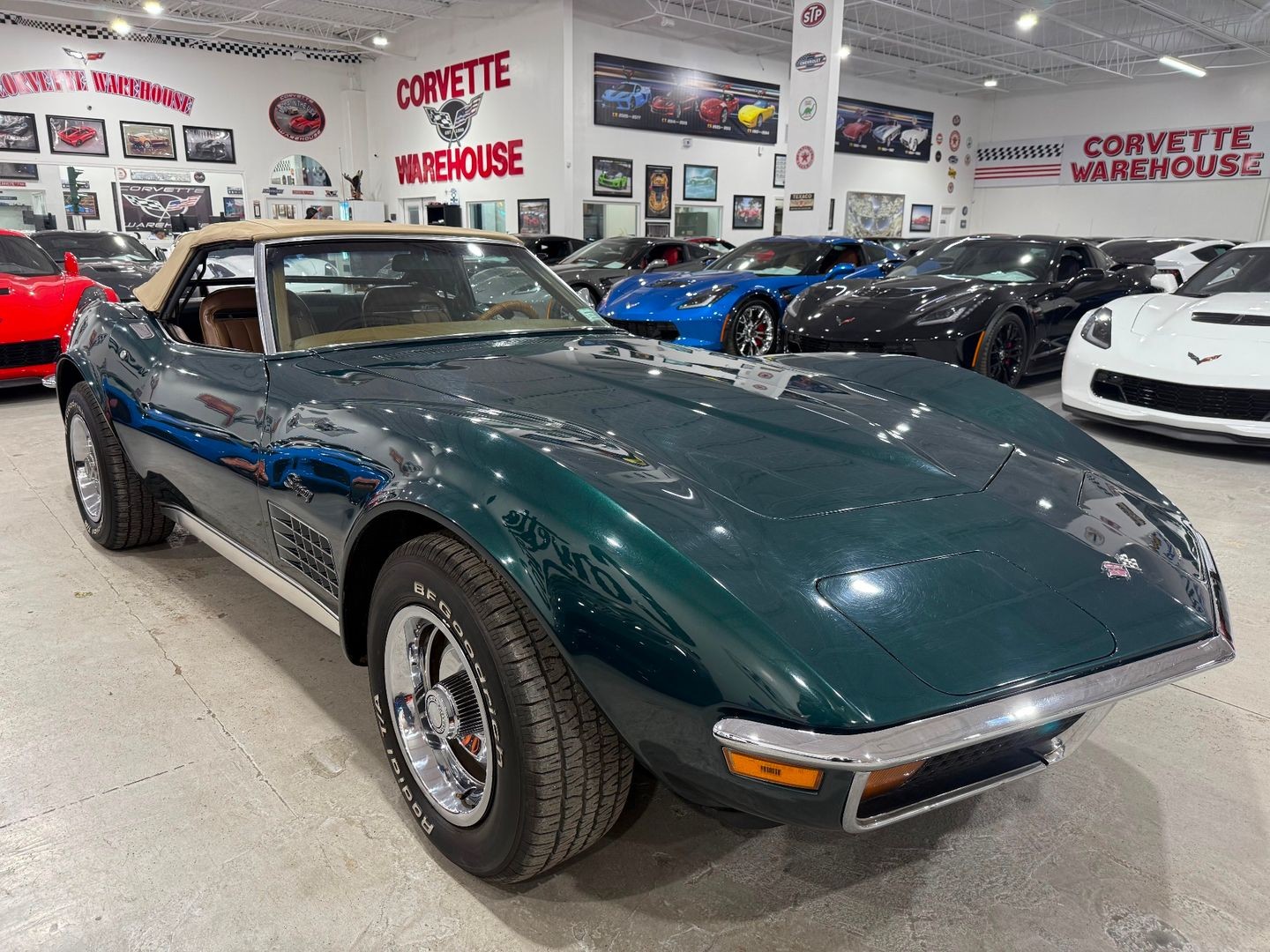 Chevrolet-Corvette-1972-Convertible-3