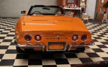Chevrolet-Corvette-1972-Convertible-4