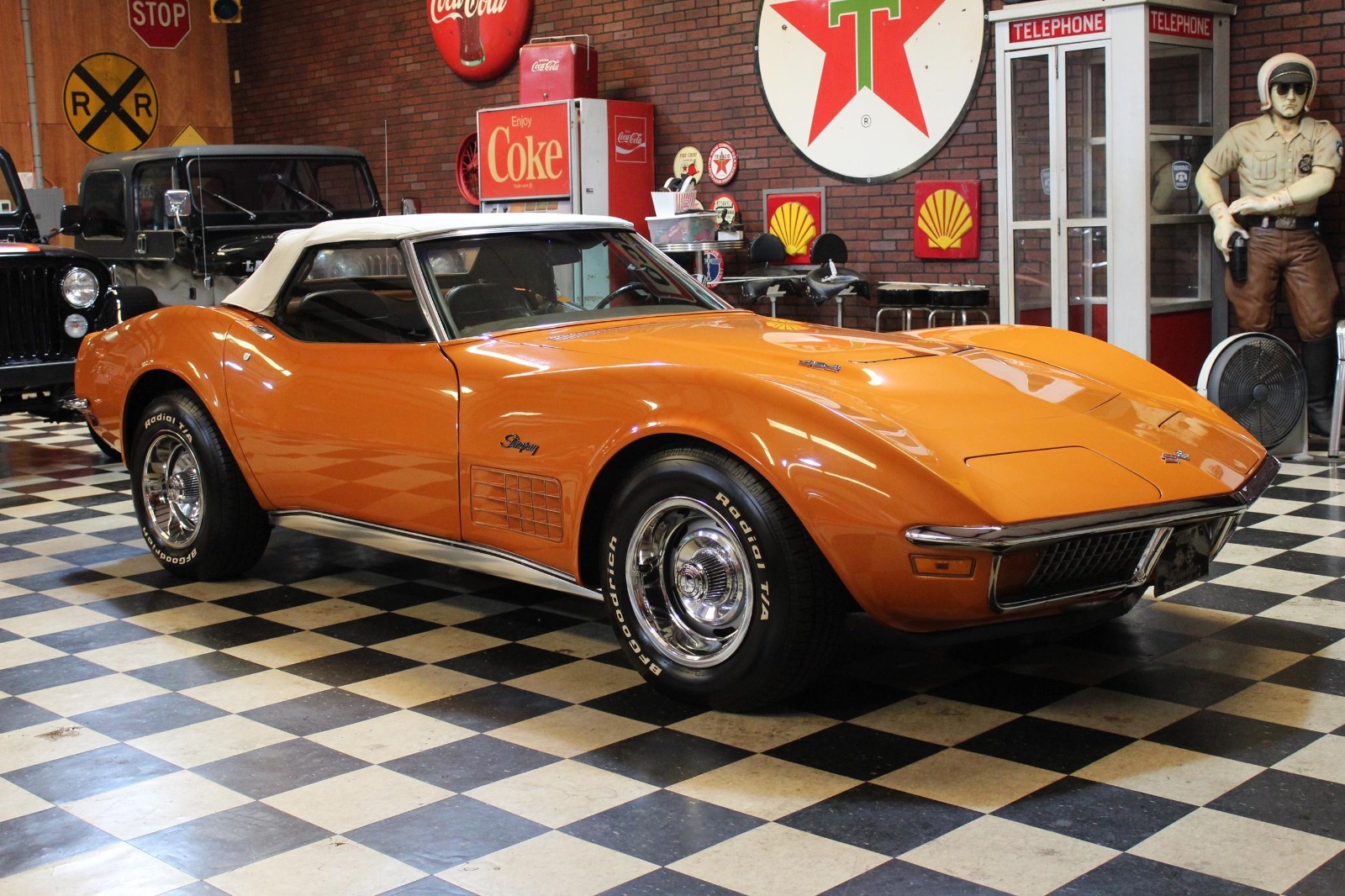 Chevrolet-Corvette-1972-Convertible-7