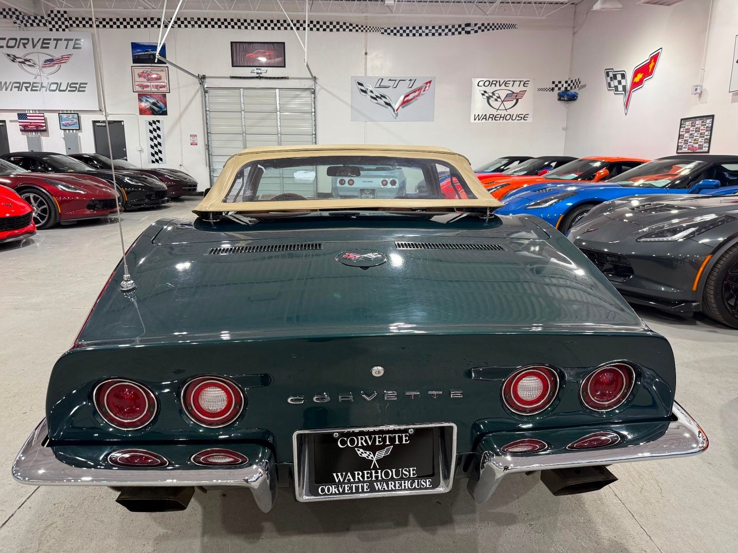 Chevrolet-Corvette-1972-Convertible-7