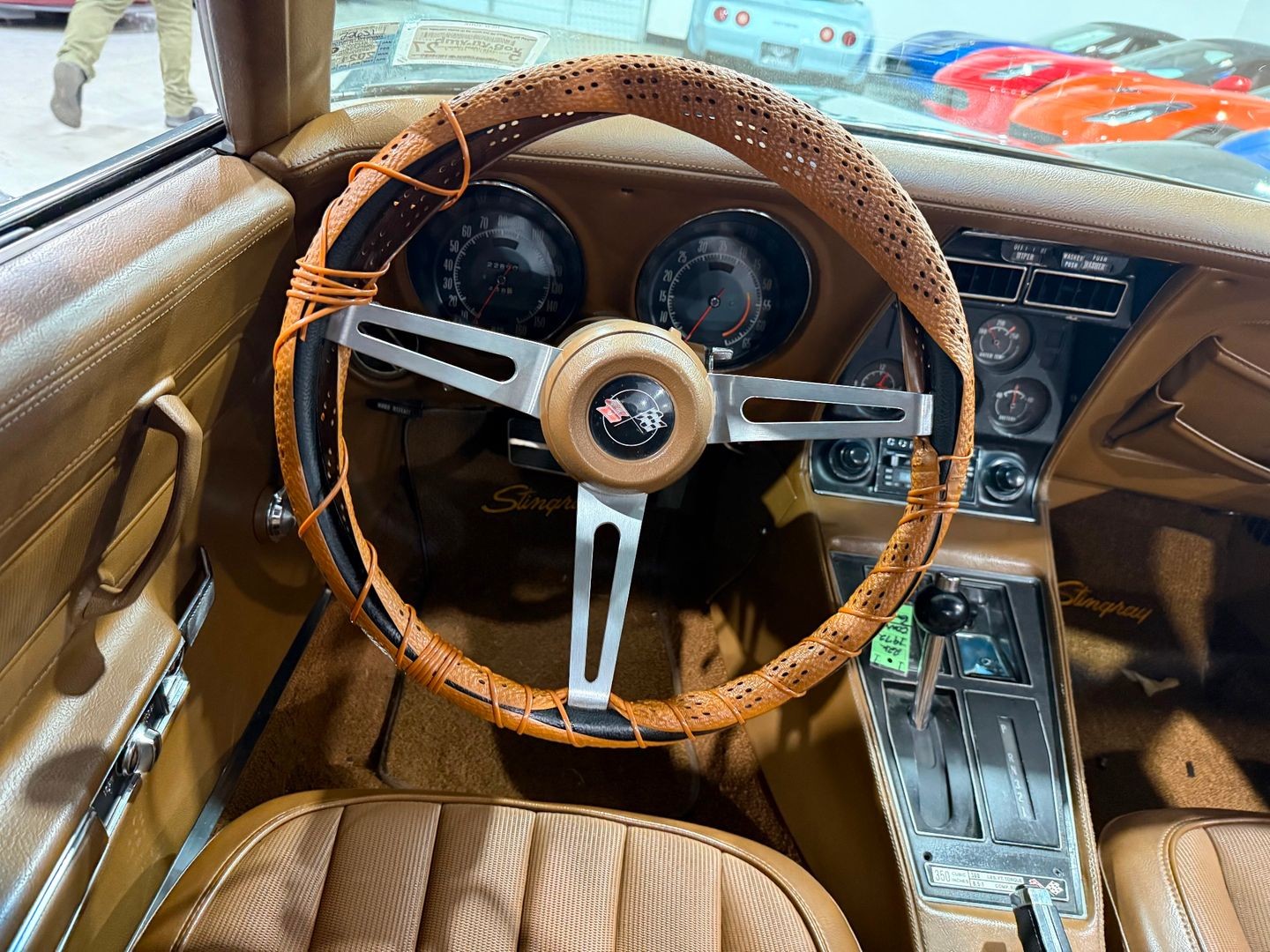 Chevrolet-Corvette-1972-Convertible-8