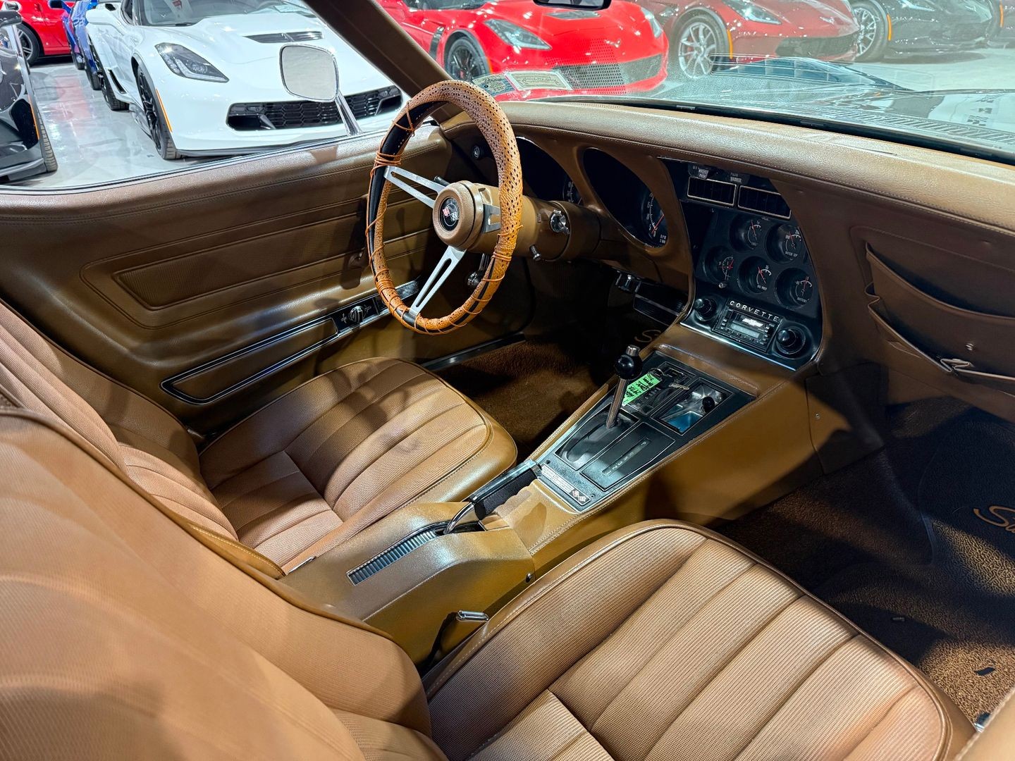 Chevrolet-Corvette-1972-Convertible-9