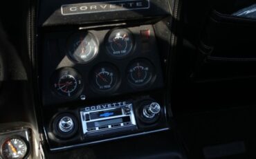 Chevrolet-Corvette-1972-Coupe-13