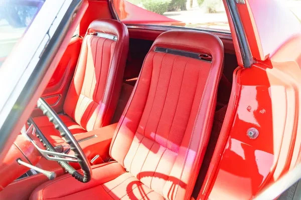 Chevrolet-Corvette-1972-Coupe-13