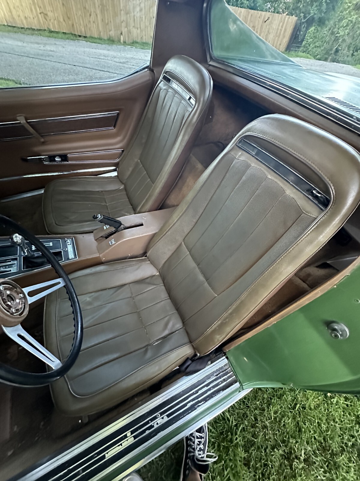 Chevrolet-Corvette-1972-Coupe-17