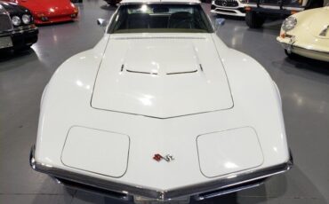 Chevrolet-Corvette-1972-Coupe-2