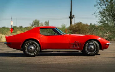 Chevrolet-Corvette-1972-Coupe-2