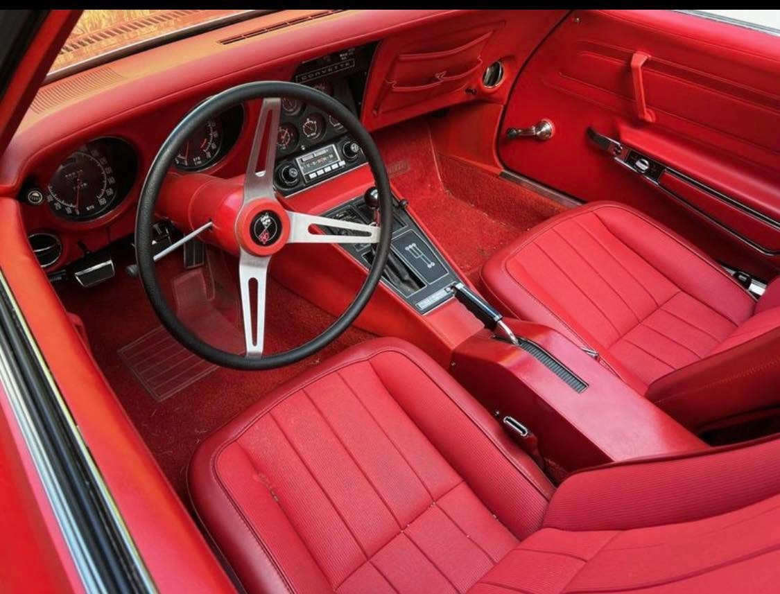Chevrolet-Corvette-1972-Coupe-35