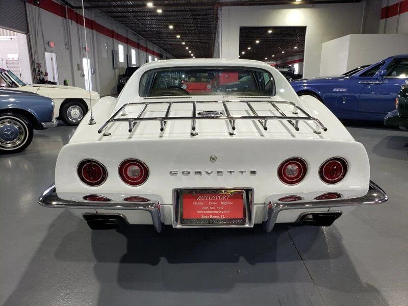 Chevrolet-Corvette-1972-Coupe-4