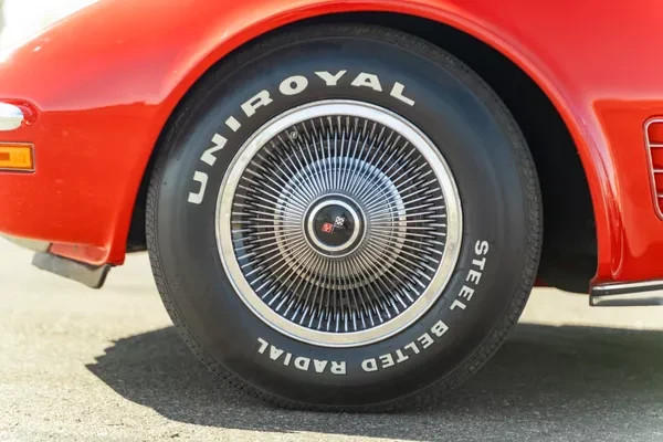 Chevrolet-Corvette-1972-Coupe-7