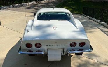 Chevrolet-Corvette-1973-Coupe-1