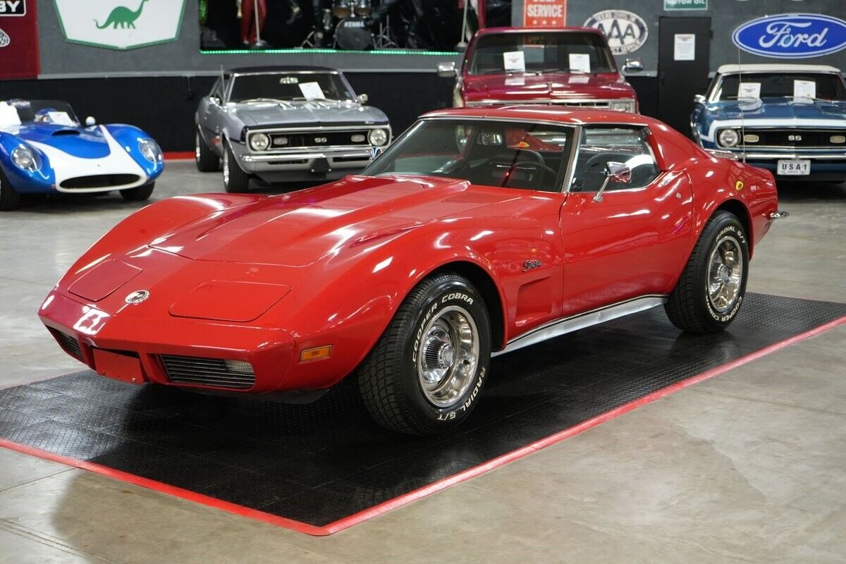 Chevrolet-Corvette-1973-Coupe-1