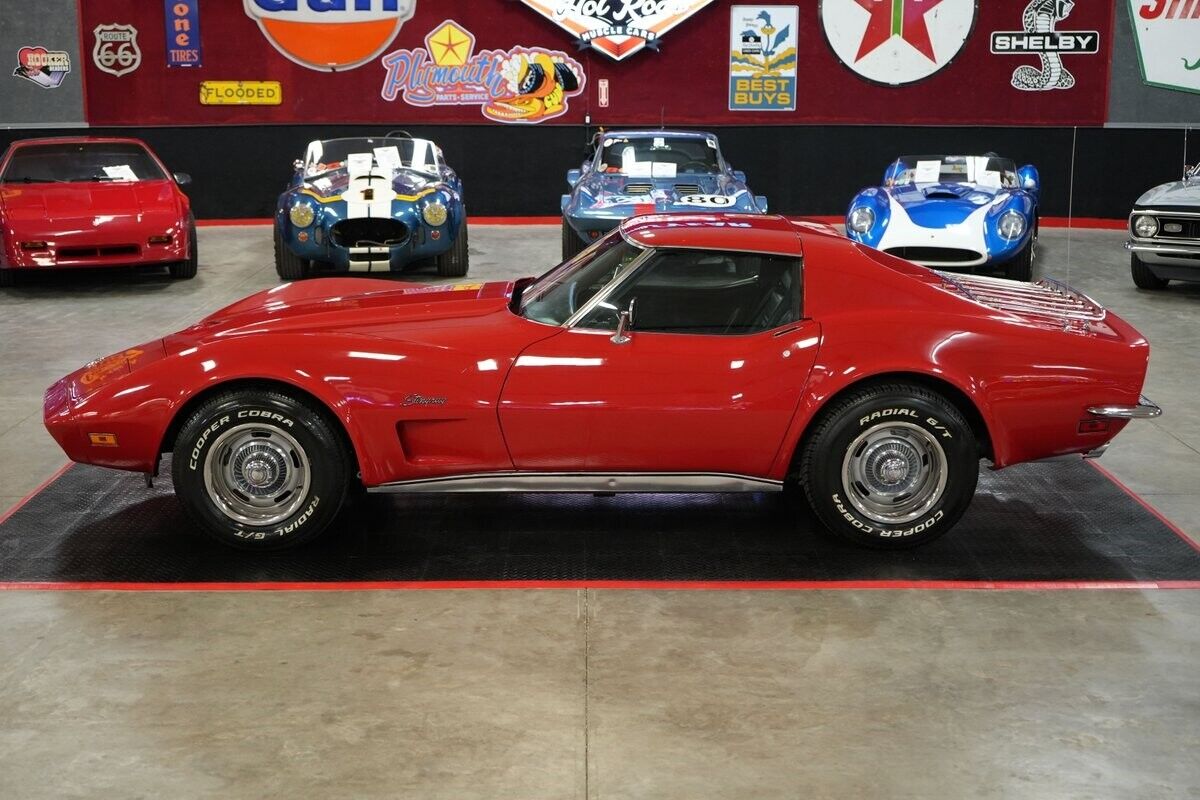 Chevrolet-Corvette-1973-Coupe-10