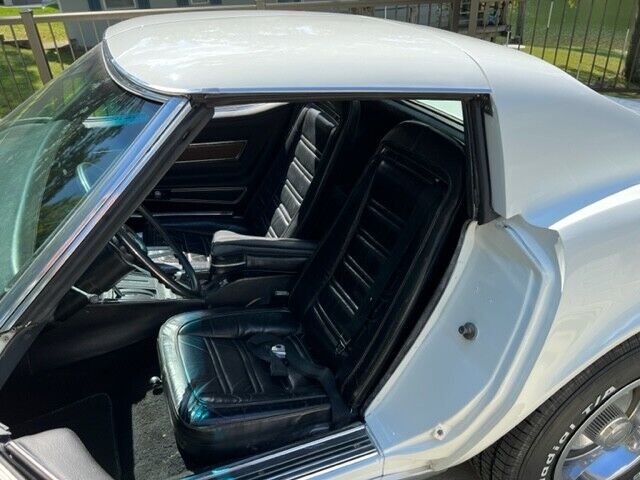 Chevrolet-Corvette-1973-Coupe-11