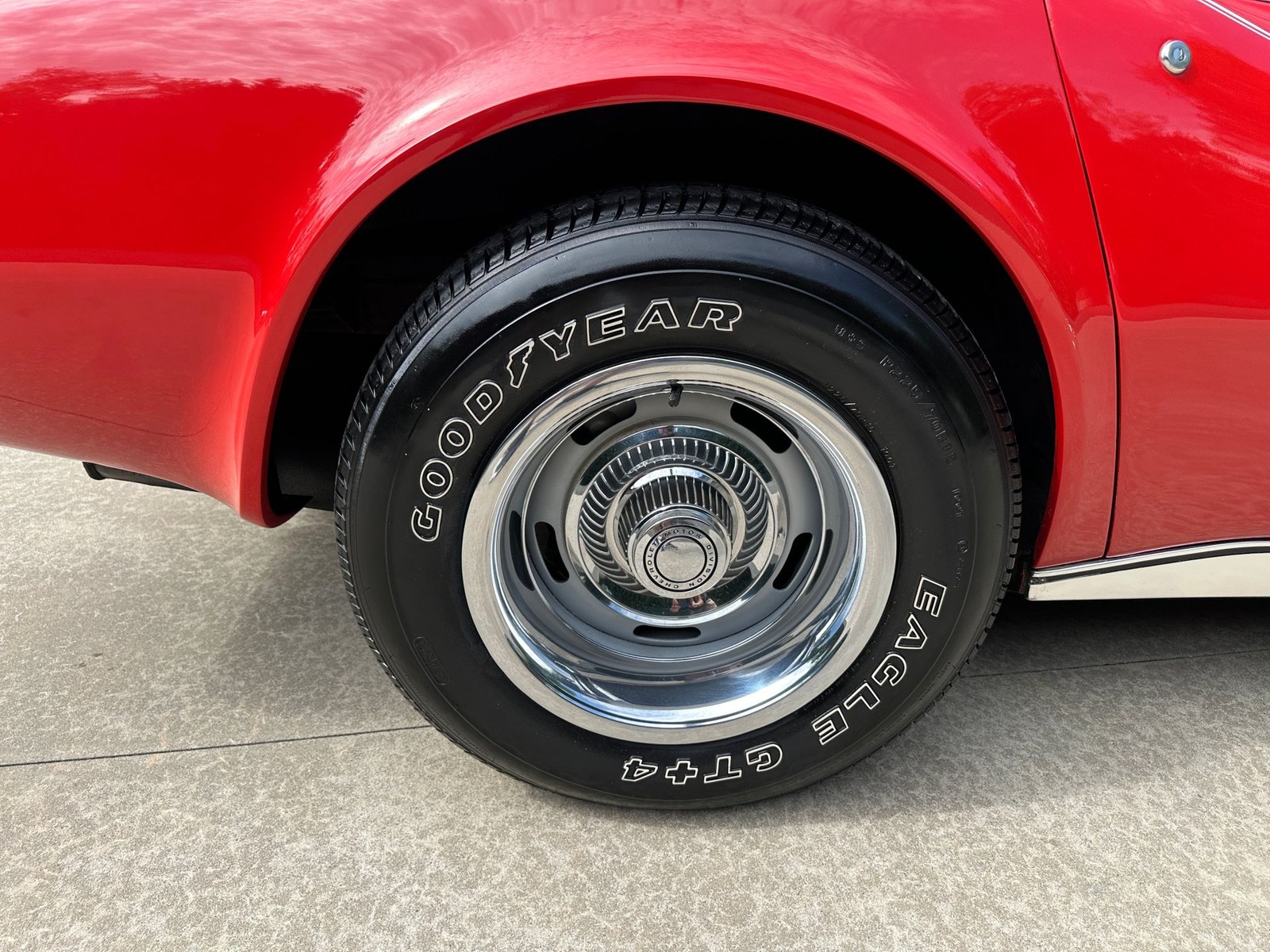 Chevrolet-Corvette-1973-Coupe-13