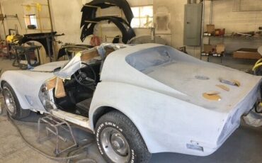 Chevrolet-Corvette-1973-Coupe-14