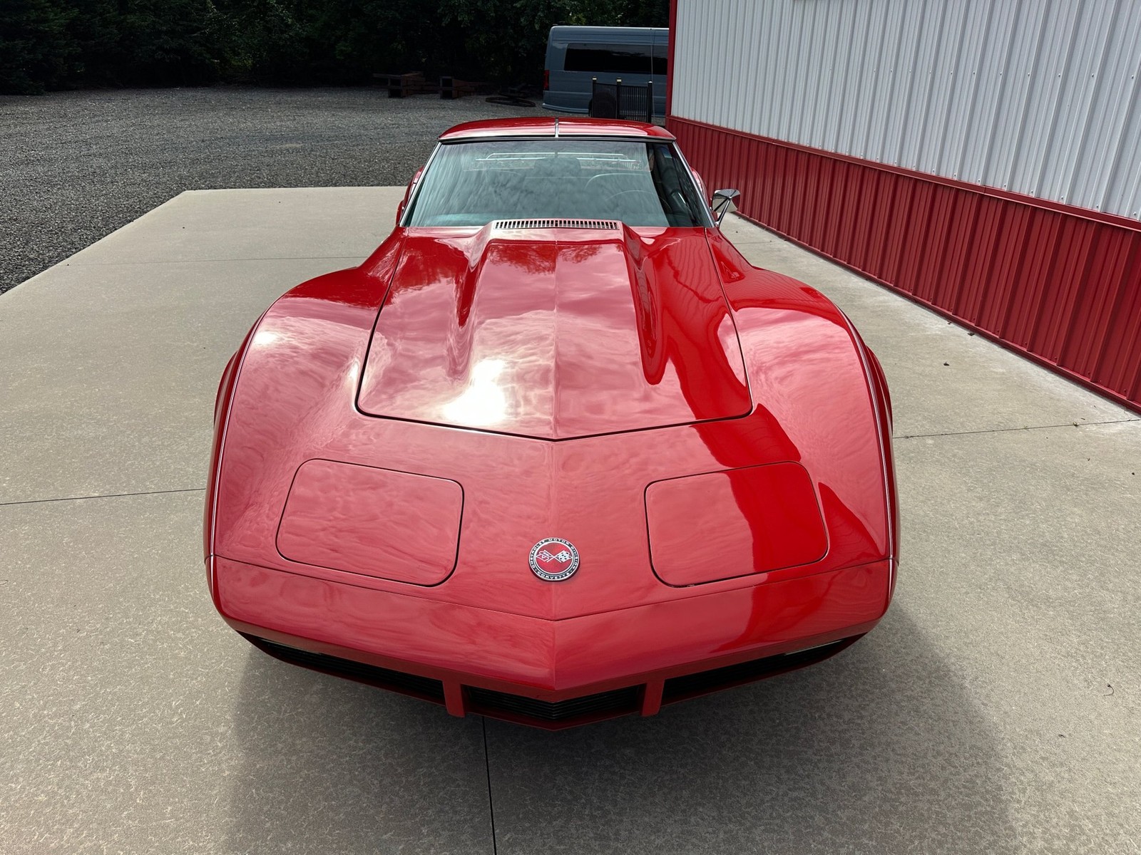 Chevrolet-Corvette-1973-Coupe-2
