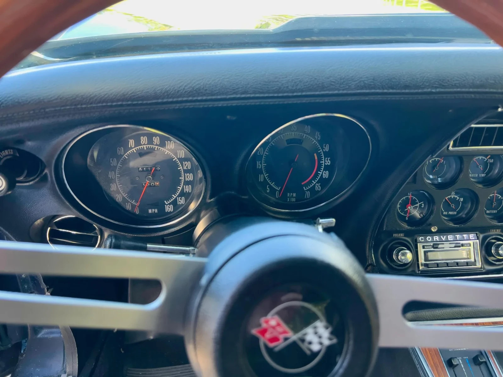 Chevrolet-Corvette-1973-Coupe-22