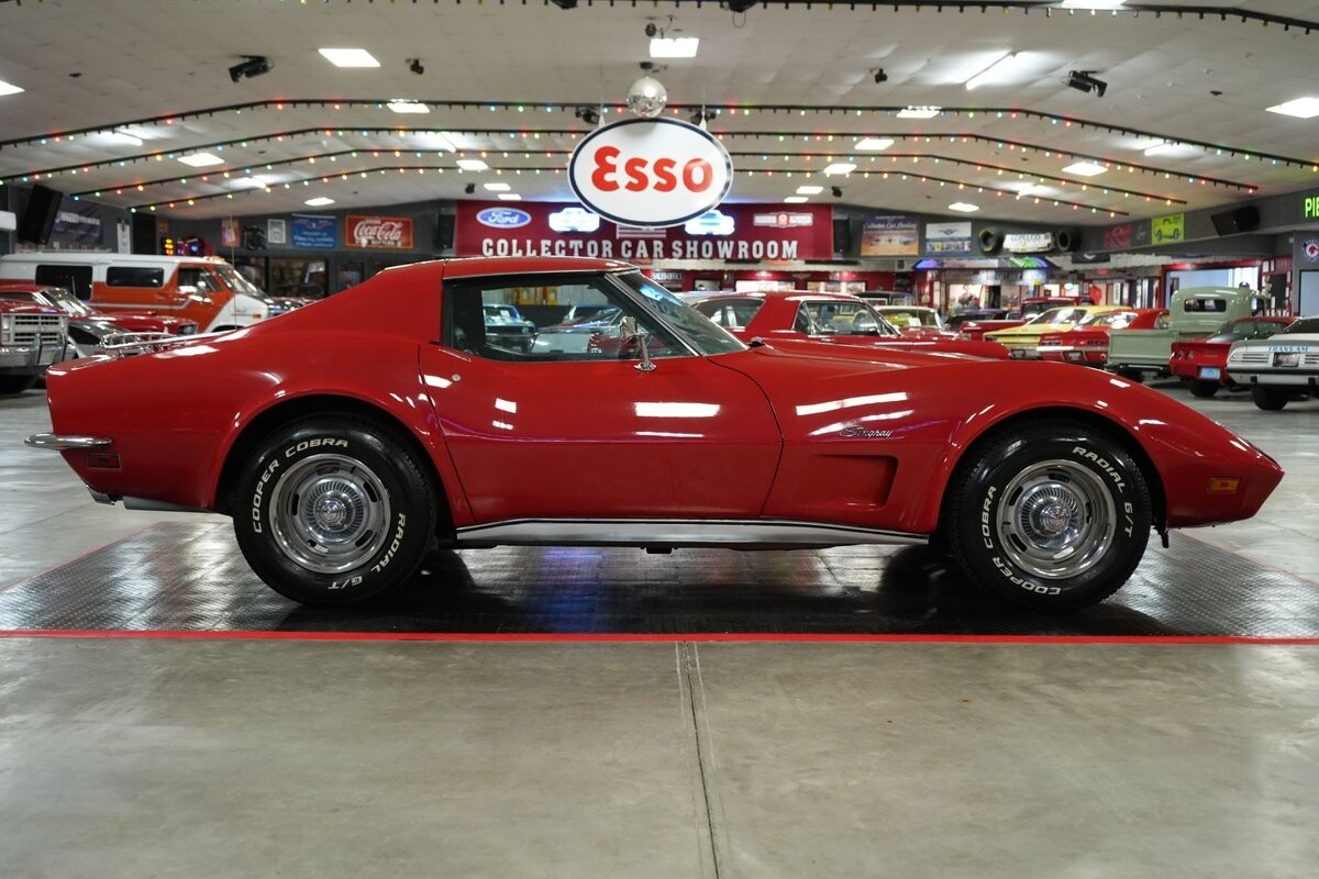 Chevrolet-Corvette-1973-Coupe-23