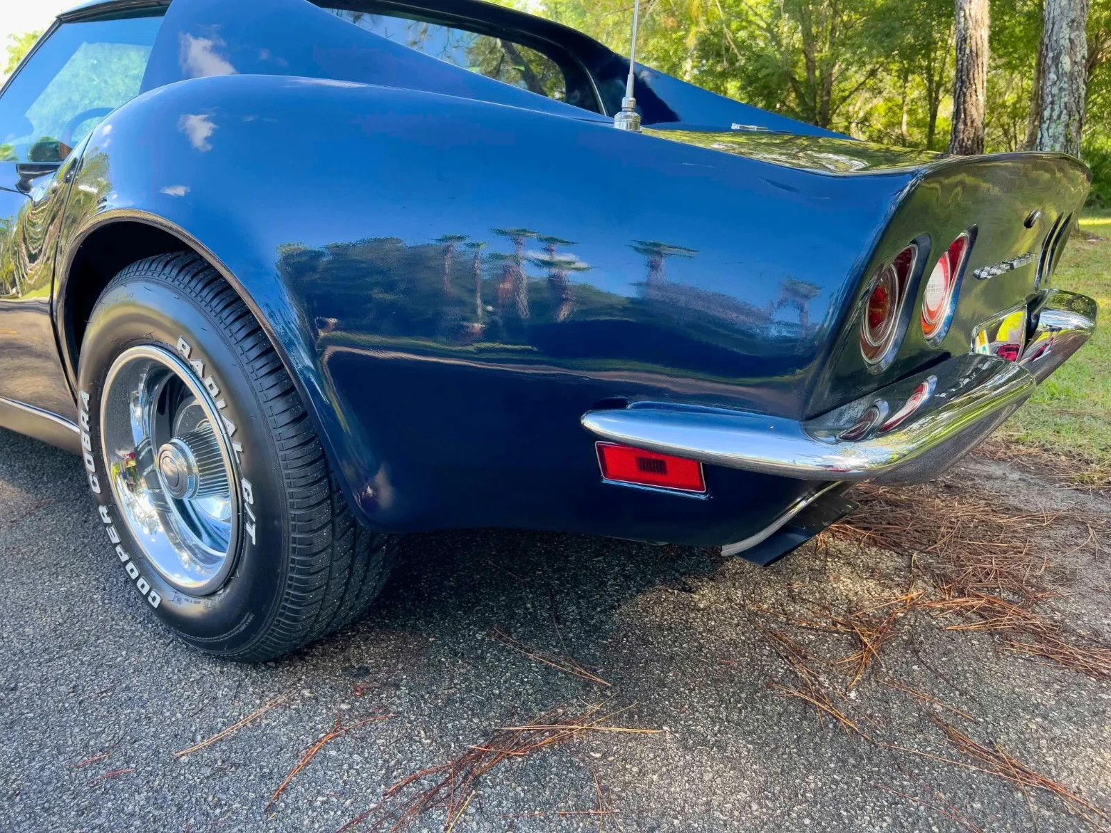 Chevrolet-Corvette-1973-Coupe-28