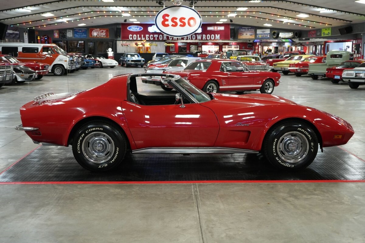Chevrolet-Corvette-1973-Coupe-31