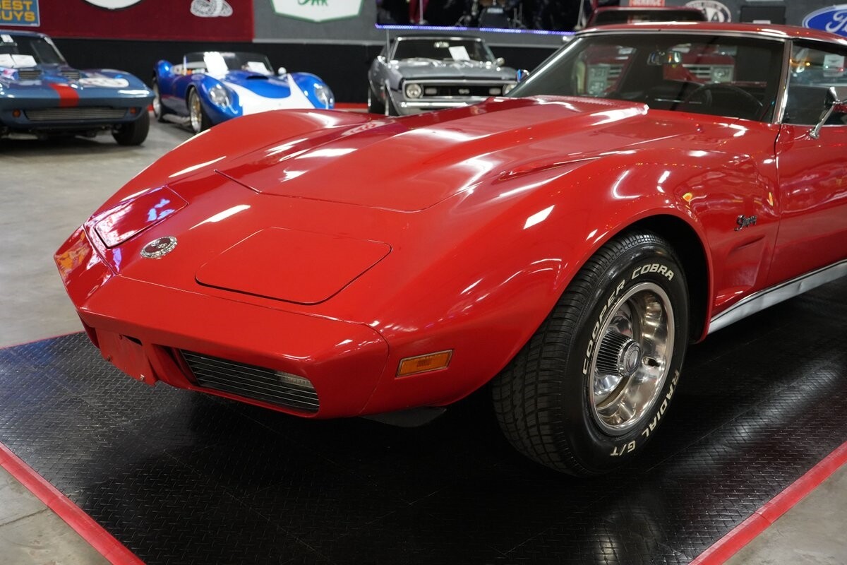 Chevrolet-Corvette-1973-Coupe-35