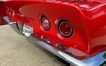 Chevrolet-Corvette-1973-Coupe-35