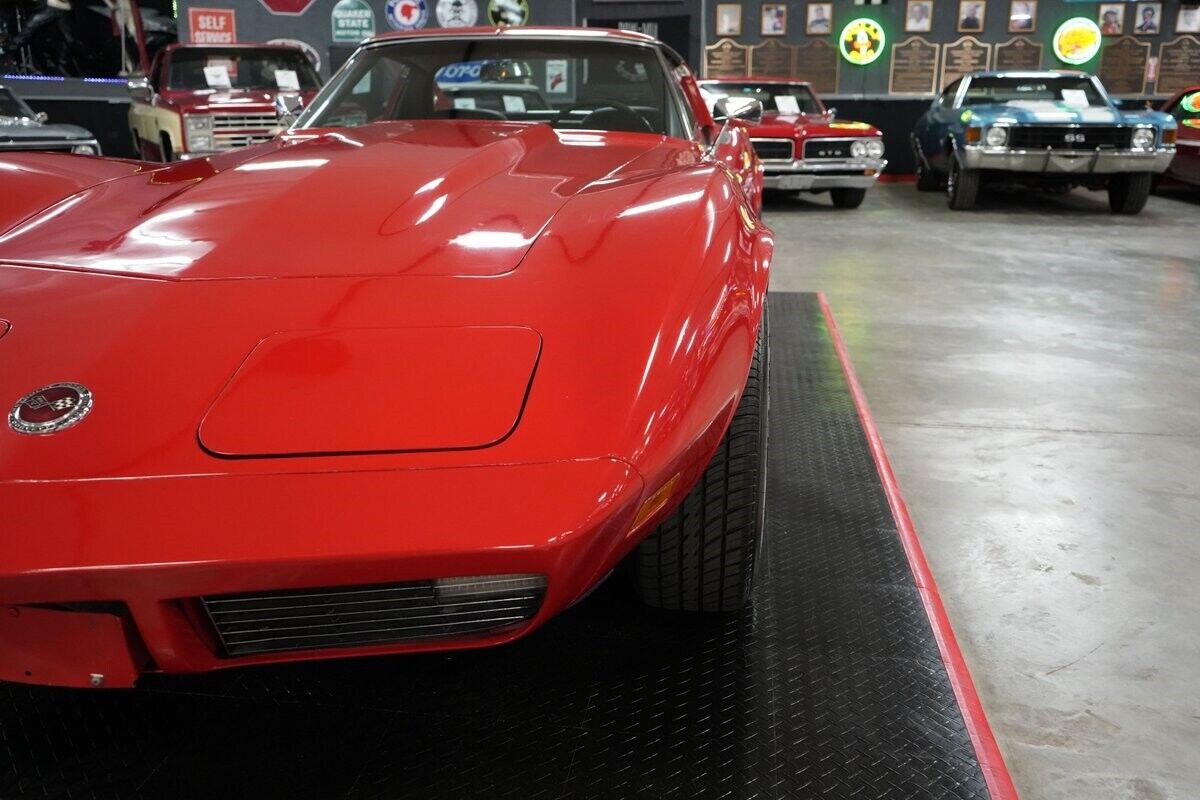 Chevrolet-Corvette-1973-Coupe-36