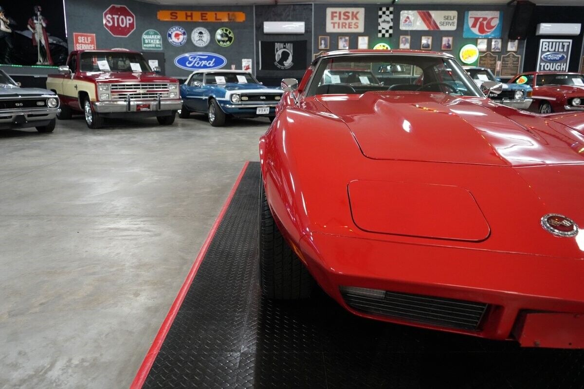 Chevrolet-Corvette-1973-Coupe-37